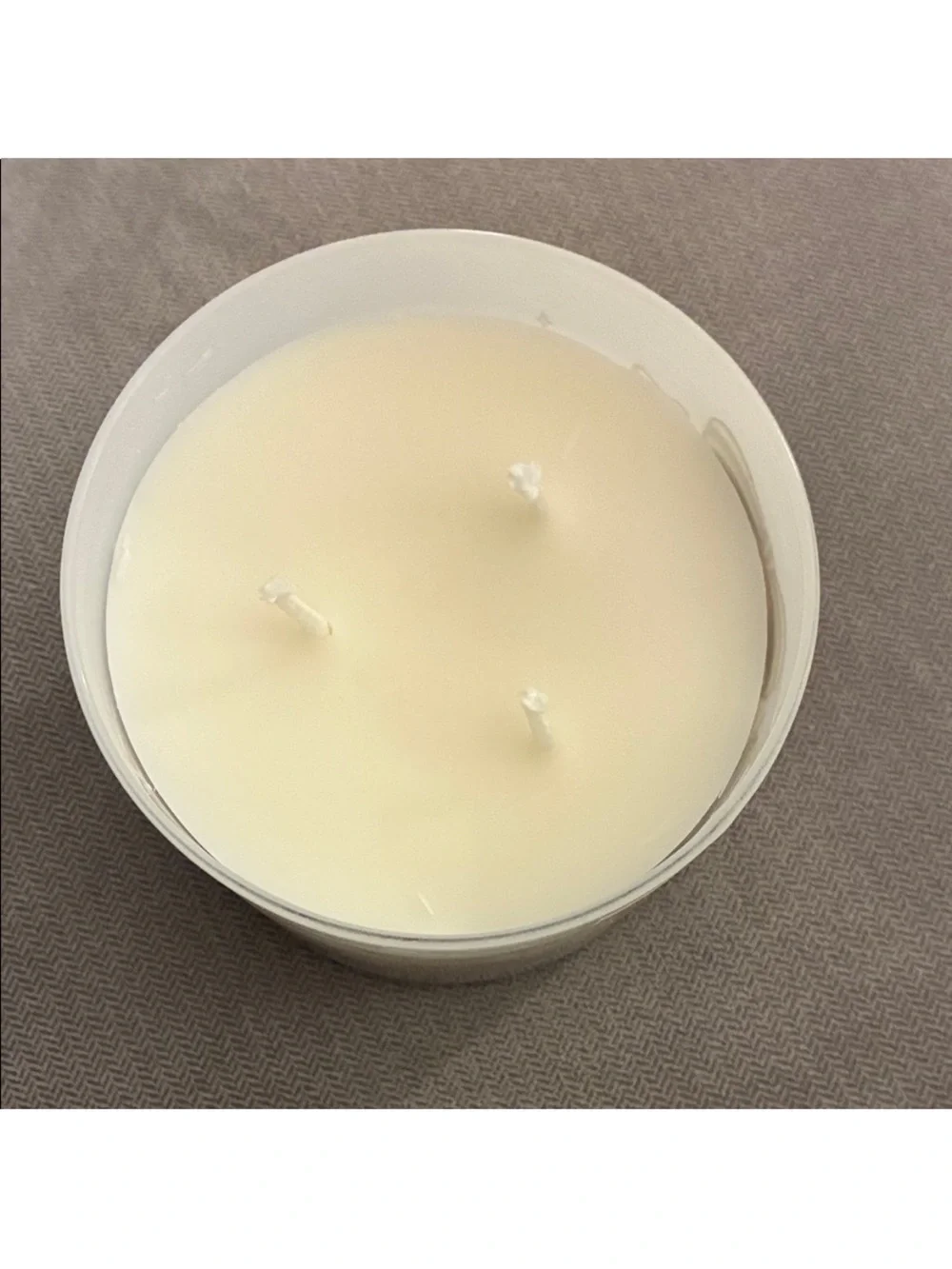 Bath & Body Works Winter Candy Apple Soy Wax Scented Candle NWT 14.5 oz